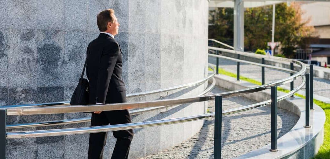 Barreras de entrada: qué son, tipos y ejemplos en la empresa